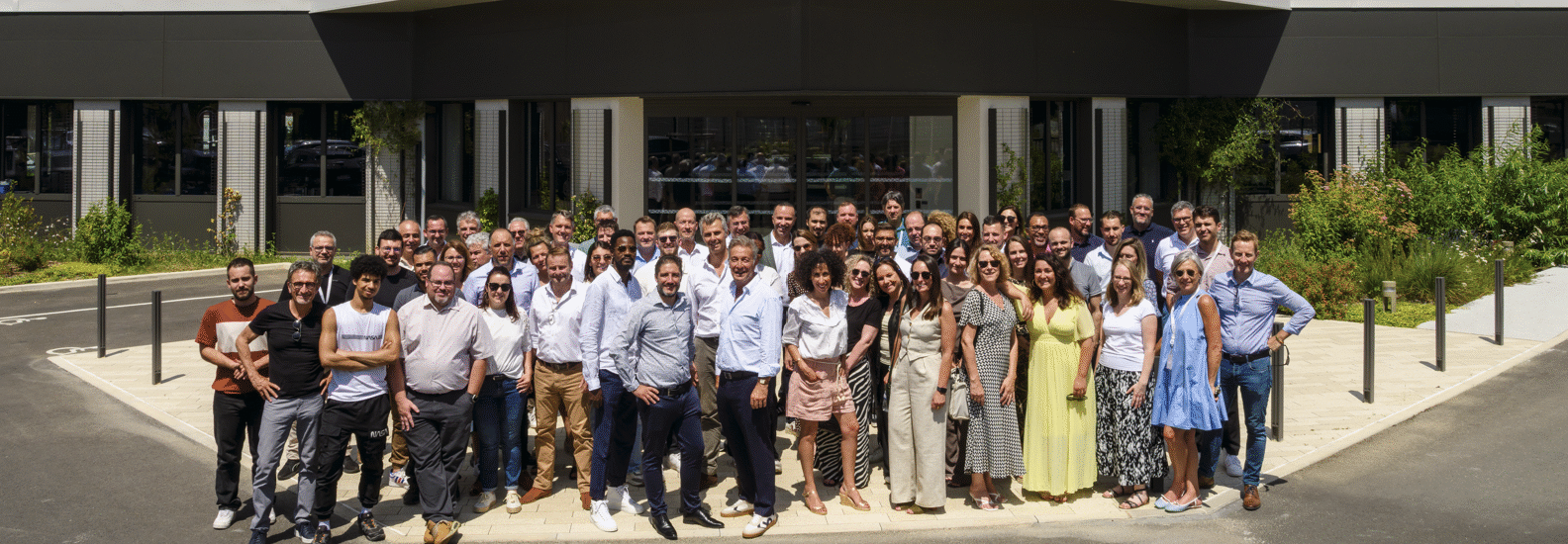 PHOTO DE GROUPE BANDEAU BARCODIS